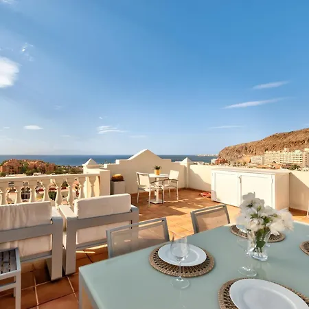 Paraiso B18 Penthouse Sea View & Sunny Terraces