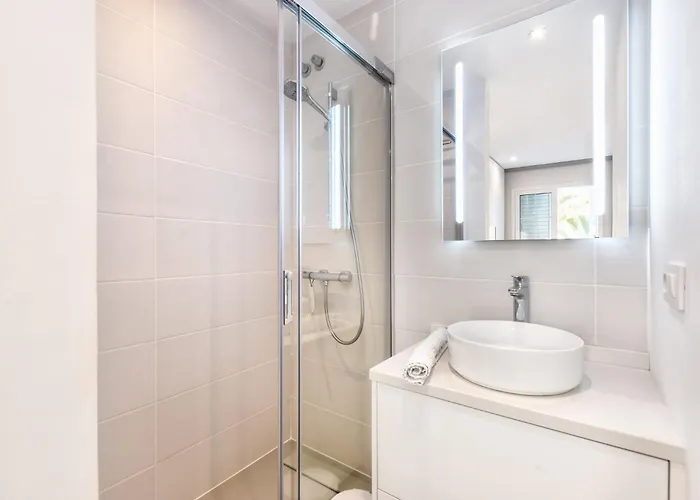 Paraiso B18 Penthouse Sea View & Sunny Terraces