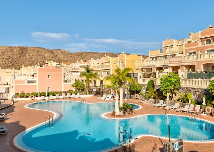 Дом отдыха Paraiso B18 Penthouse Sea View & Sunny Terraces Арона