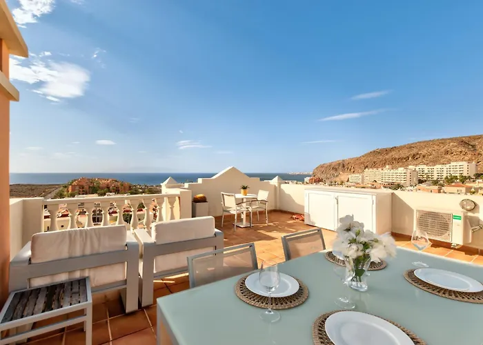 Paraiso B18 Penthouse Sea View & Sunny Terraces